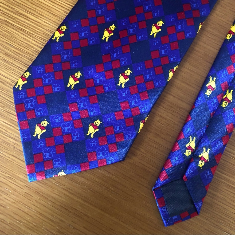 Winnie the Pooh Tie ✨ Disney Tie
